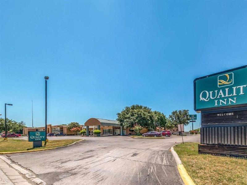 Quality Inn Ґейнсвілл Екстер'єр фото